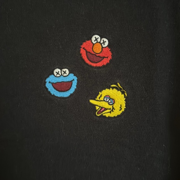 Kaws x Sesame Street Crew Neck Sweater - Picture 3 of 3